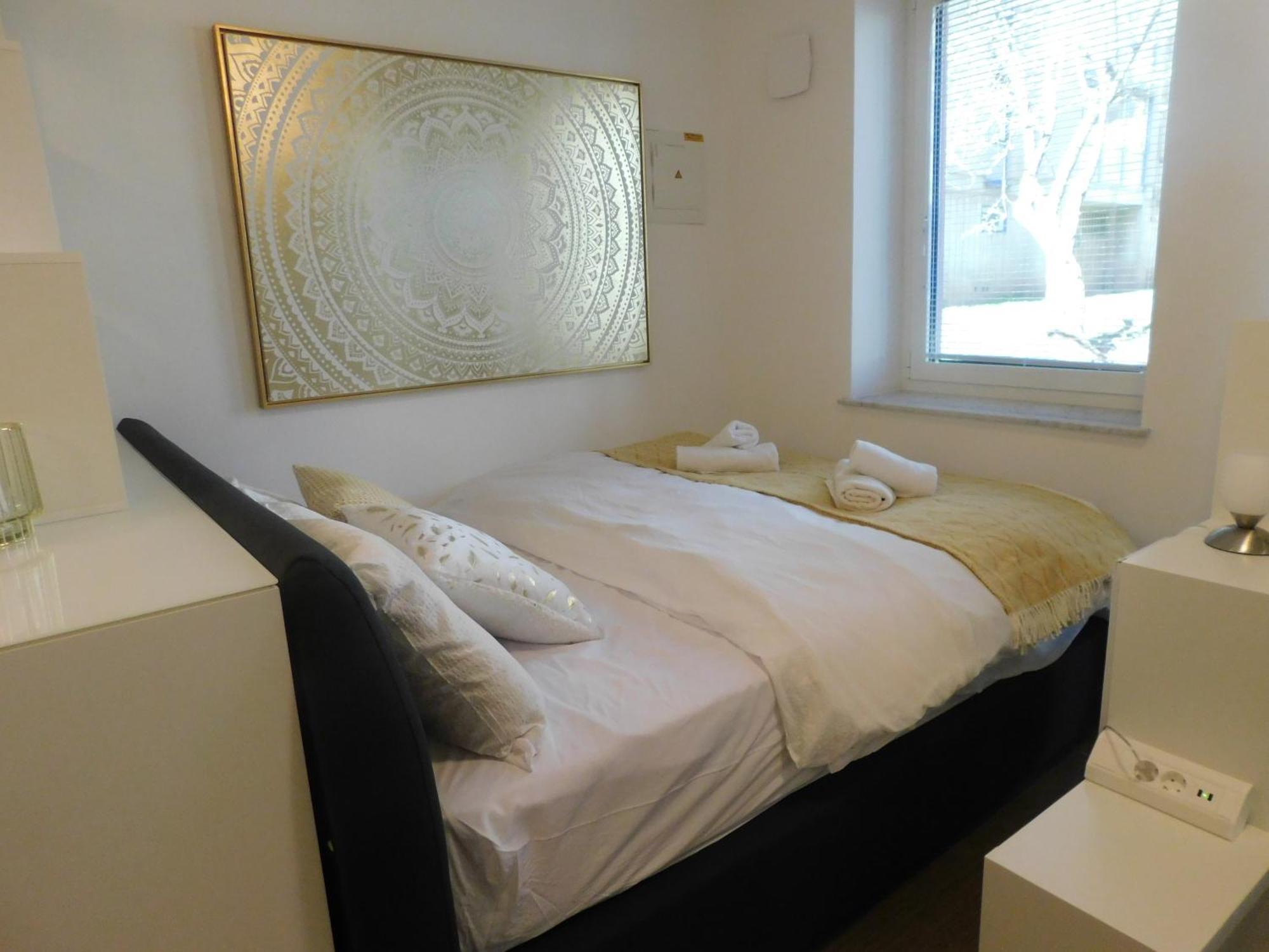 Modern Center Studio Under The Castle - Free Parking Leilighet Ljubljana Eksteriør bilde